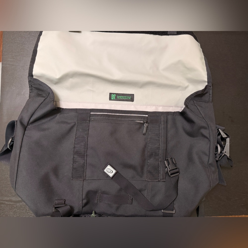 Timbuk2 Black Large Messenger Bag - Picture 5 of 7